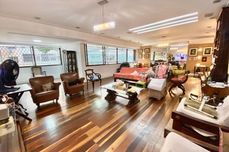 Apartamento à venda com 230m², 4 quartos e 2 vagasSala