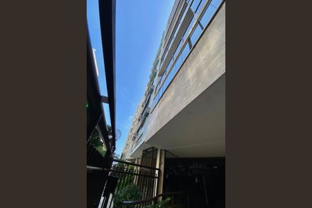 Apartamento à venda com 230m², 4 quartos e 2 vagasFachada