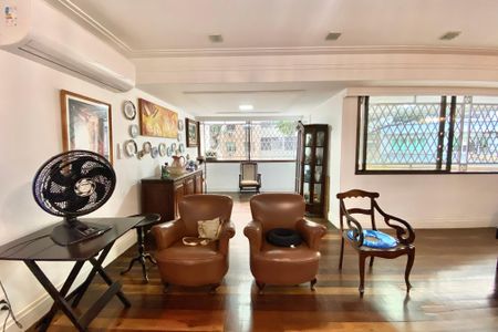 Apartamento à venda com 230m², 4 quartos e 2 vagasSala