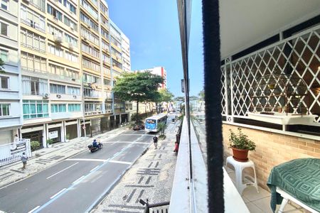 Apartamento à venda com 230m², 4 quartos e 2 vagasVista da Área de Serviço