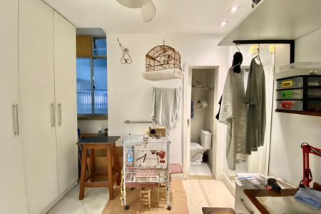 Apartamento à venda com 230m², 4 quartos e 2 vagasQuarto de Serviço