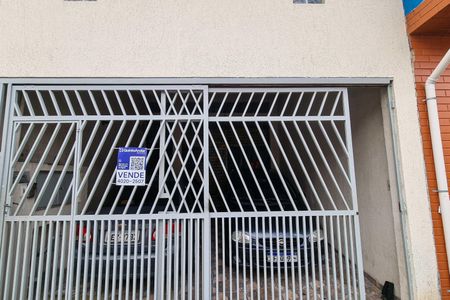 Casa à venda com 200m², 3 quartos e 2 vagasFachada