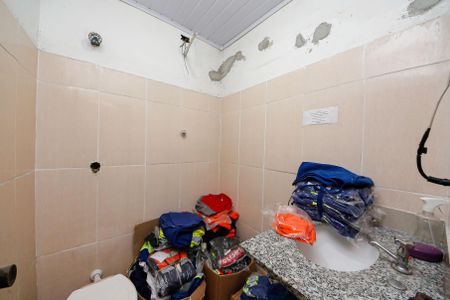 Casa à venda com 200m², 3 quartos e 2 vagasÁrea comum banheiro 