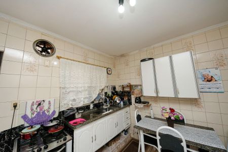 Casa à venda com 200m², 3 quartos e 2 vagasCozinha