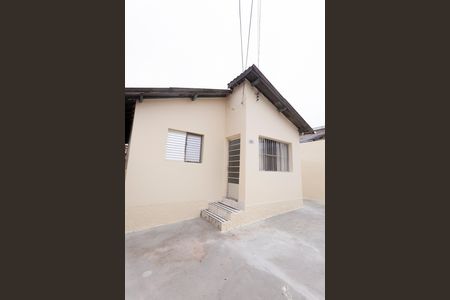 Casa para alugar com 180m², 2 quartos e 4 vagasÁrea Externa