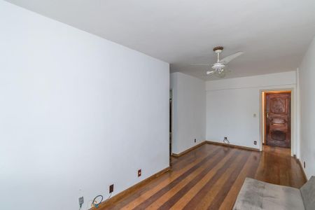 Apartamento à venda com 88m², 2 quartos e 1 vaga Apartamento à venda com 88m², 2 quartos e 1 vagaSala