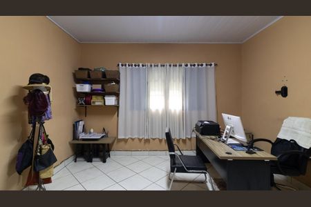 Casa à venda com 90m², 2 quartos e 4 vagasQuarto 2