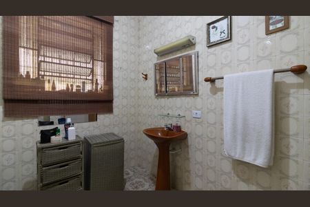 Casa à venda com 90m², 2 quartos e 4 vagasBanheiro