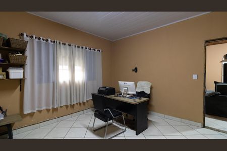 Casa à venda com 90m², 2 quartos e 4 vagasQuarto 2