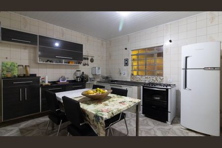Casa à venda com 90m², 2 quartos e 4 vagasCozinha