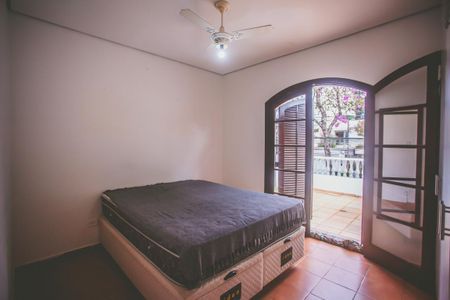 Casa à venda com 180m², 3 quartos e 1 vagaSuíte