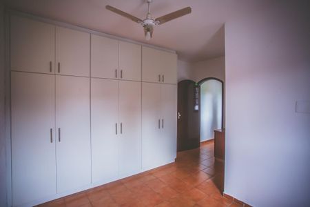 Casa à venda com 180m², 3 quartos e 1 vagaSuíte 2