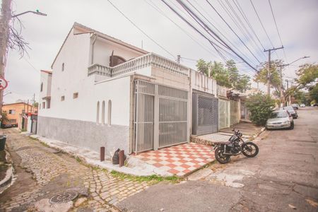 Casa à venda com 180m², 3 quartos e 1 vagaFachada