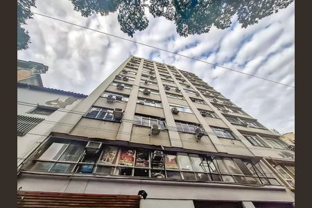 Apartamento para alugar com 32m², 1 quarto e sem vaga Apartamento para alugar com 32m², 1 quarto e sem vagaFachada