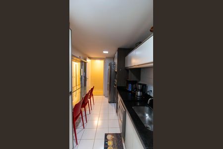 Apartamento à venda com 90m², 2 quartos e 1 vagaCozinha