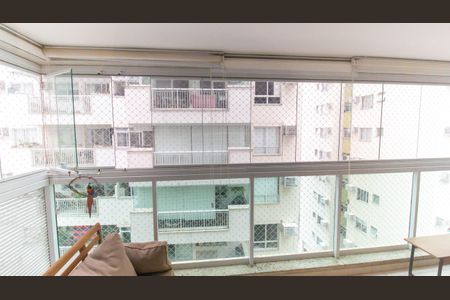 Apartamento à venda com 90m², 2 quartos e 1 vagaVaranda da Sala