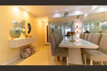 Apartamento à venda com 90m², 2 quartos e 1 vagaSala