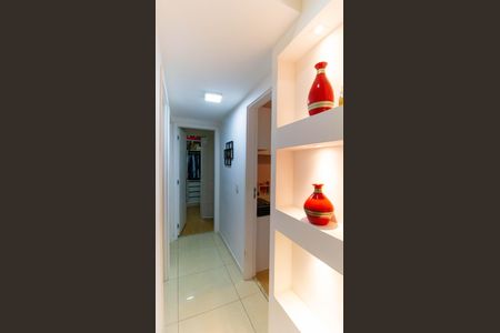 Apartamento à venda com 90m², 2 quartos e 1 vagaCorredor