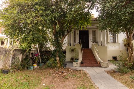 Casa à venda com 965m², 4 quartos e 4 vagasQuintal da Frente