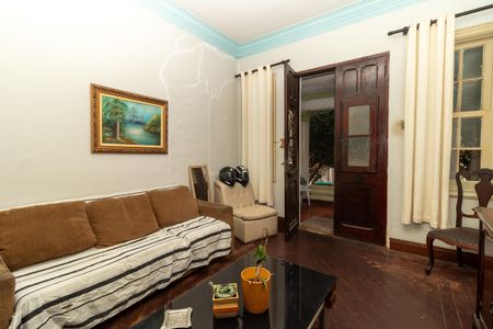 Casa à venda com 965m², 4 quartos e 4 vagasCasa 1 - Sala