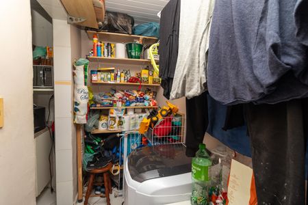 Casa à venda com 965m², 4 quartos e 4 vagasCasa 2 - Área de Serviço