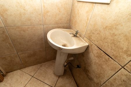 Casa à venda com 965m², 4 quartos e 4 vagasCasa 2 - Lavabo