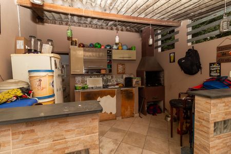 Casa à venda com 965m², 4 quartos e 4 vagasCasa 2 - Churrasqueira