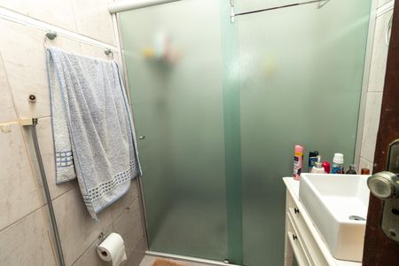 Casa à venda com 965m², 4 quartos e 4 vagasCasa 2 - Banheiro