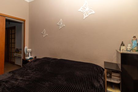 Casa à venda com 965m², 4 quartos e 4 vagasCasa 2 - Quarto 2