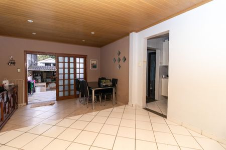 Casa à venda com 965m², 4 quartos e 4 vagasCasa 2 - Sala