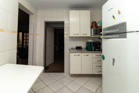 Casa à venda com 965m², 4 quartos e 4 vagasCasa 2 - Cozinha