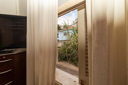 Casa à venda com 965m², 4 quartos e 4 vagasCasa 1 - Quarto 1