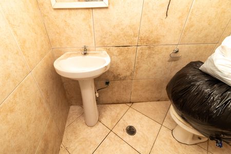 Casa à venda com 965m², 4 quartos e 4 vagasCasa 2 - Lavabo