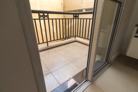 Apartamento para alugar com 52m², 2 quartos e 1 vagaVaranda