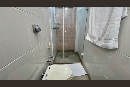 Apartamento à venda com 290m², 3 quartos e 2 vagasBanheiro da Suíte 1
