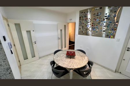 Apartamento à venda com 290m², 3 quartos e 2 vagasCopa