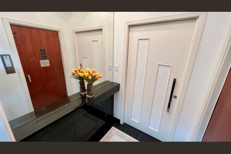 Apartamento à venda com 290m², 3 quartos e 2 vagasHall de entrada