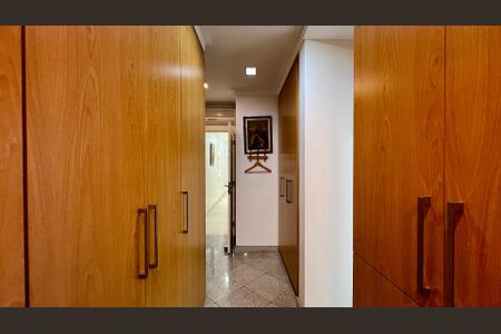 Apartamento à venda com 290m², 3 quartos e 2 vagasCloset da suíte 3