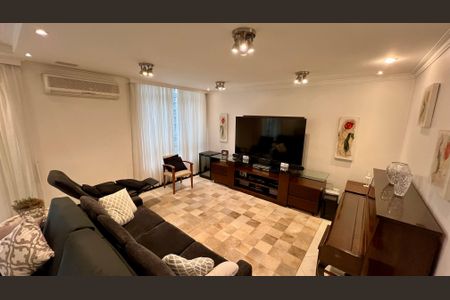 Apartamento à venda com 290m², 3 quartos e 2 vagasSala de TV