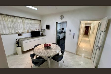 Apartamento à venda com 290m², 3 quartos e 2 vagasCopa