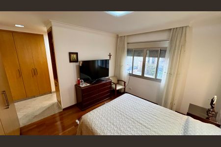 Apartamento à venda com 290m², 3 quartos e 2 vagasSuíte 3