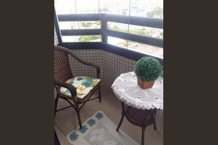 Apartamento à venda com 85m², 3 quartos e 2 vagas Apartamento à venda com 85m², 3 quartos e 2 vagassacada