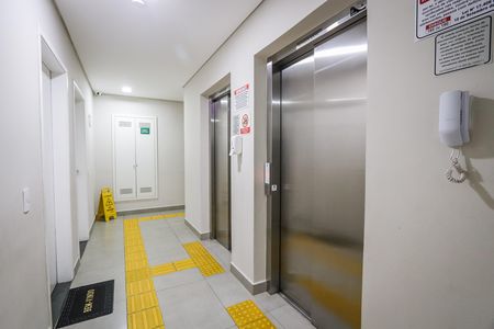 Apartamento para alugar com 36m², 2 quartos e sem vaga Apartamento para alugar com 36m², 2 quartos e sem vagaElevador