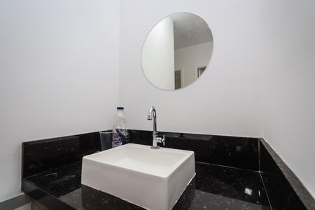 Apartamento para alugar com 36m², 2 quartos e sem vaga Apartamento para alugar com 36m², 2 quartos e sem vagaBanheiro