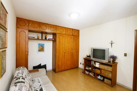 Casa à venda com 340m², 4 quartos e 2 vagasQuarto 3