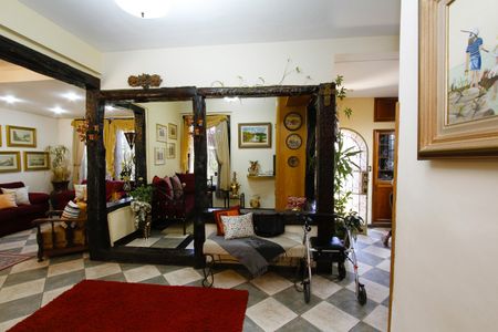 Casa à venda com 340m², 4 quartos e 2 vagasSala