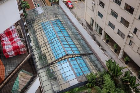 Apartamento à venda com 63m², 2 quartos e 1 vaga Apartamento à venda com 63m², 2 quartos e 1 vagaÁrea comum - Piscina Coberta