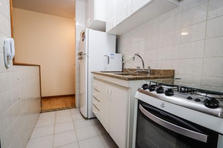 Apartamento à venda com 63m², 2 quartos e 1 vaga Apartamento à venda com 63m², 2 quartos e 1 vagaCozinha