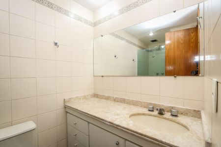 Apartamento à venda com 63m², 2 quartos e 1 vaga Apartamento à venda com 63m², 2 quartos e 1 vagaBanheiro