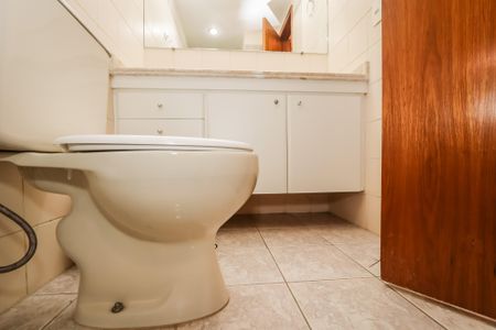 Apartamento à venda com 63m², 2 quartos e 1 vaga Apartamento à venda com 63m², 2 quartos e 1 vagaBanheiro